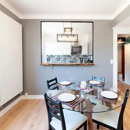 Appartement Hyper Centre De Tours Idealement Situe Apartamento Tours